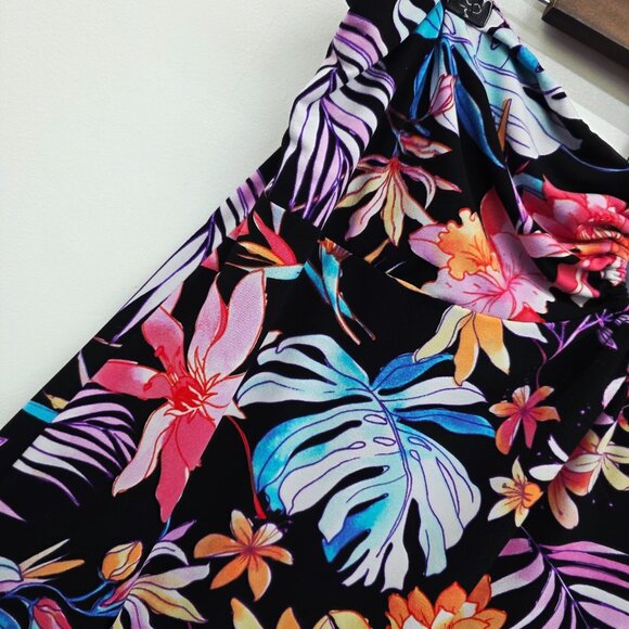 No Boundaries Juniors Plus Size Tropical Floral Halter Maxi Dress 3XL (21) - Picture 9 of 15